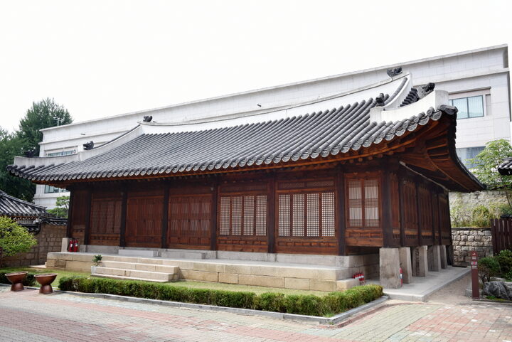 경운궁 양이재_우측 전경 (촬영년도 : 2015년)