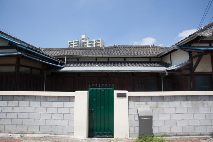 김제 신풍동 일본식 가옥_입구 정면 (촬영년도 : 2015년)