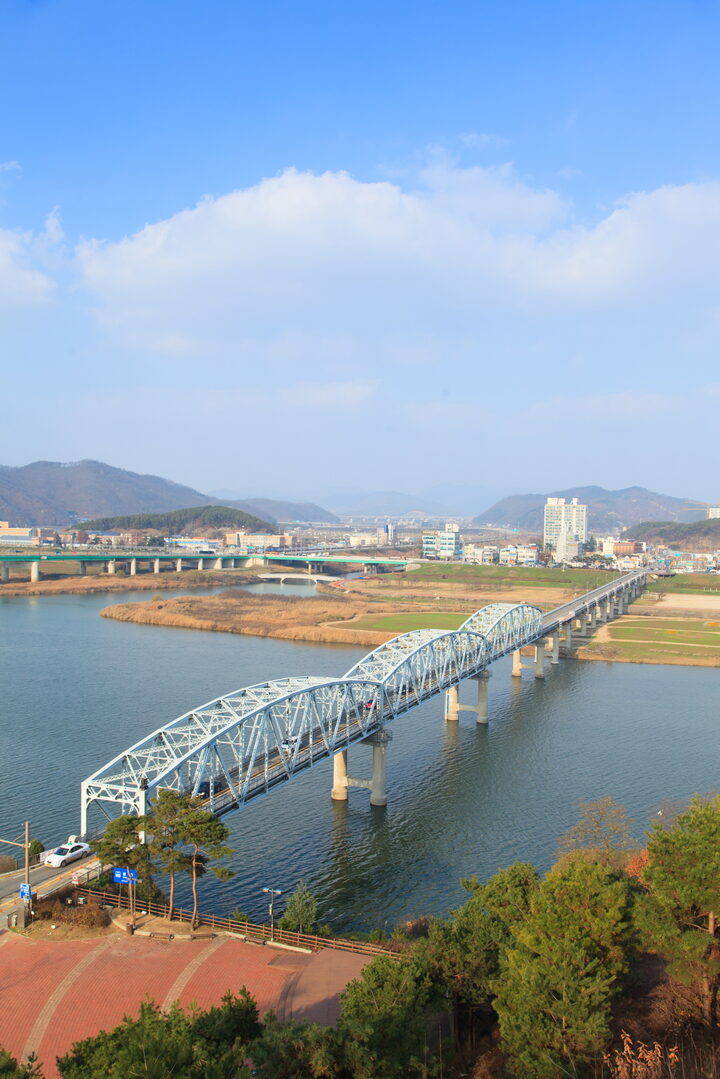 공주 금강철교_공산성에서 바라본 금강찰교2 (촬영년도 : 2015년)