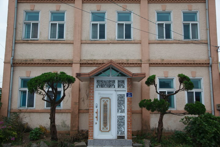 부여 구 홍산저포조합 본점_정면 (촬영년도 : 2015년)