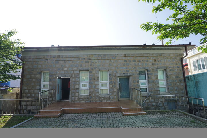 여수 거문도 구 삼산면 의사당