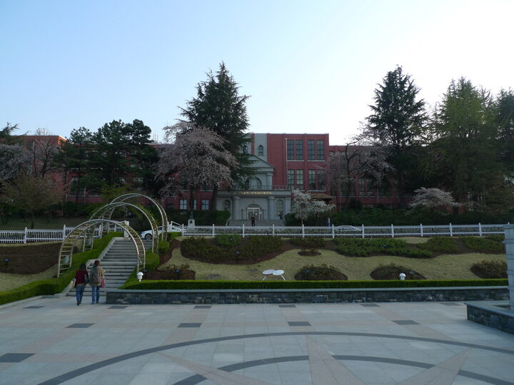 광주 조선대학교 의학대학 본관: 원경