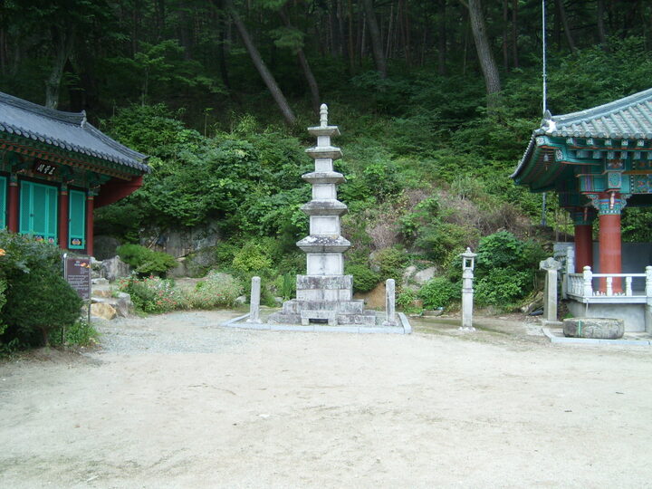 청도 신둔사 영산보탑 및 탑비