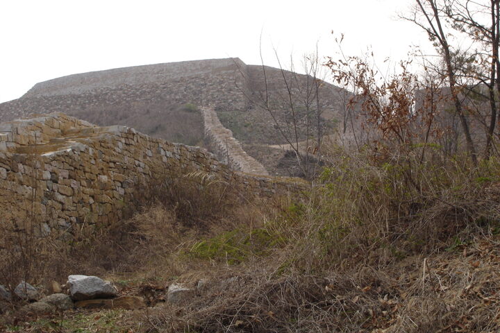 고모산성 상단방향