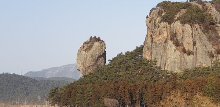 병바위 원경