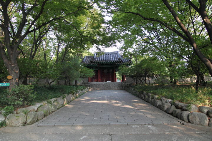 사육신묘