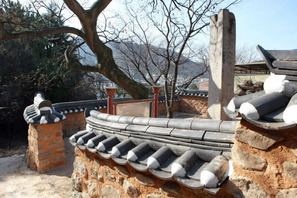 2011.12월 문화재 담장 및 바닥 보수