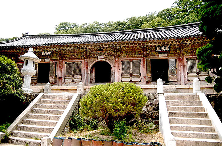 범어사팔상·독성·나한전 전경