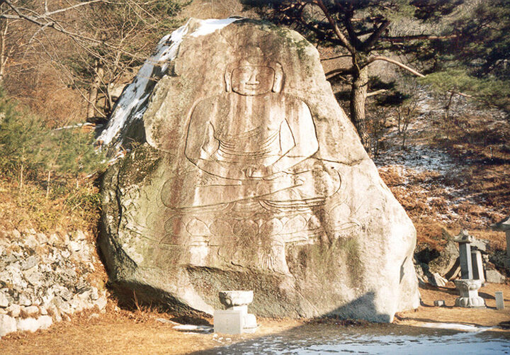 동화사염불암마애여래좌상