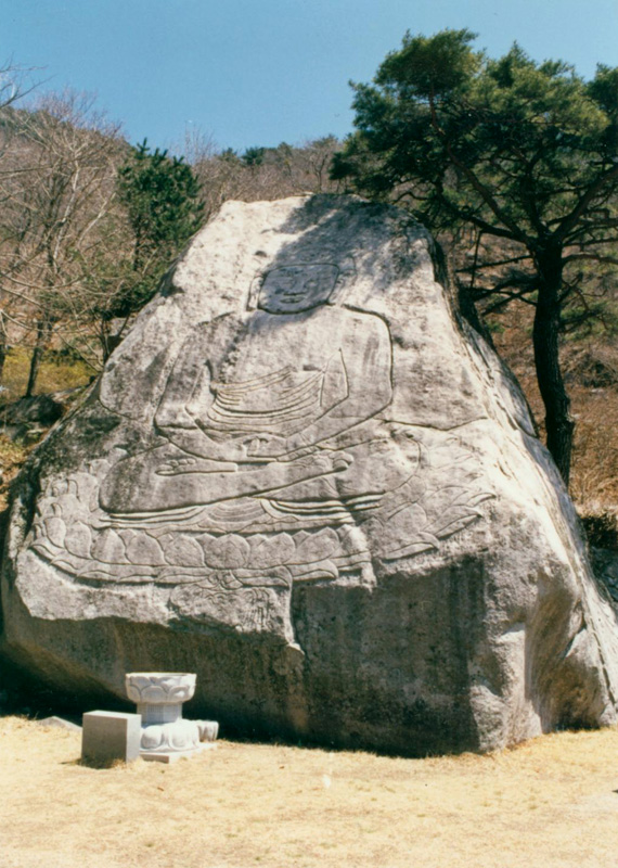 동화사염불암마애여래좌상및보살좌상
