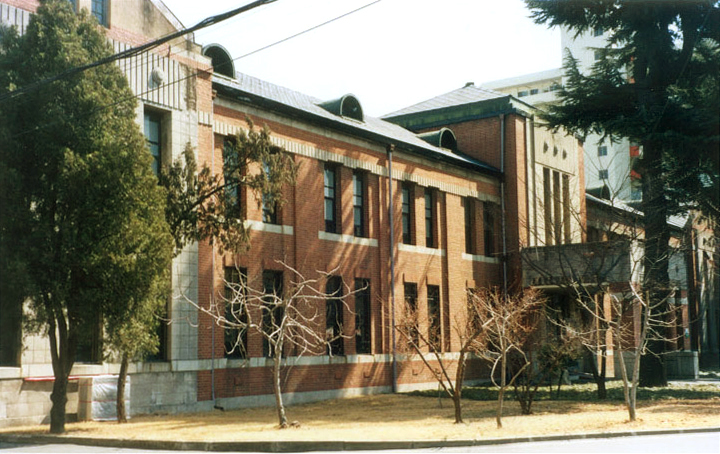 구대구상업학교본관