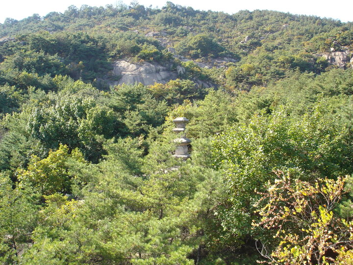 구리 아차산3층석탑 전경