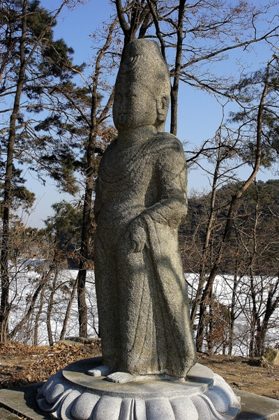 원주 매지리 석조보살입상