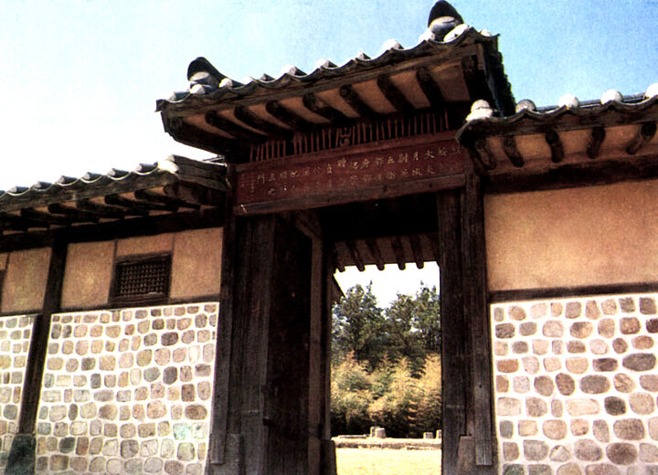 화순옹주홍문(근경)