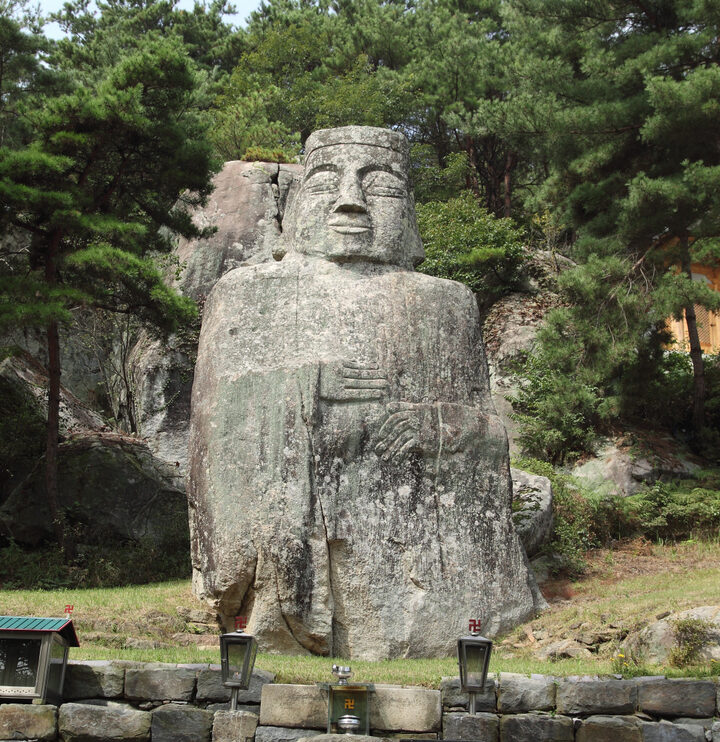 홍성 상하리 미륵불