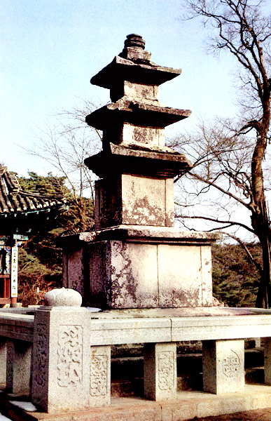 수덕사삼층석탑