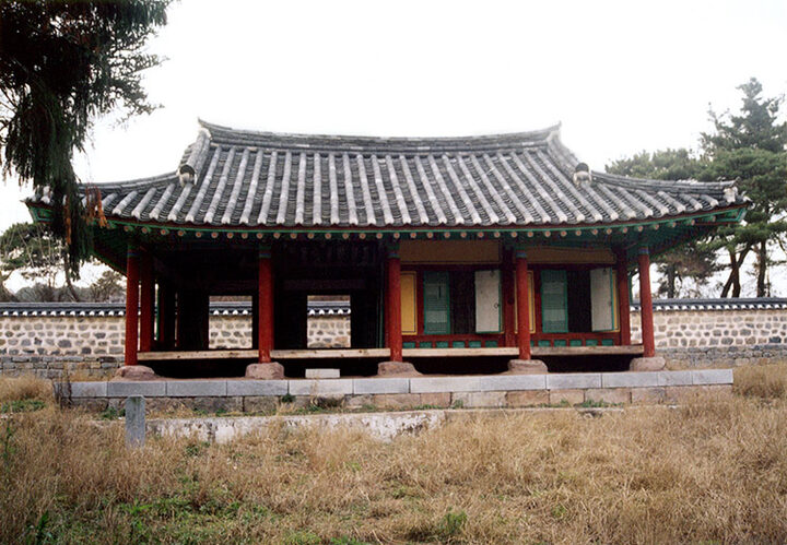 석성동헌