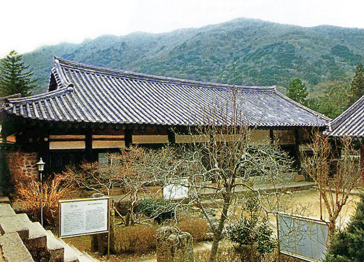 대흥사용화당