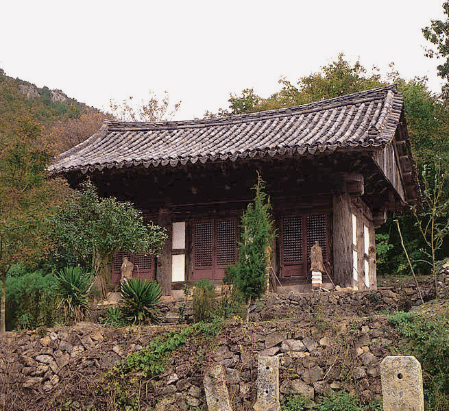 정수사대웅전