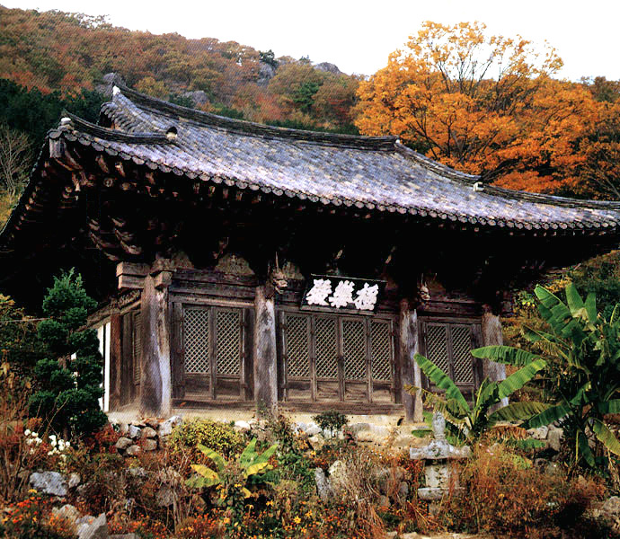 금탑사극락전