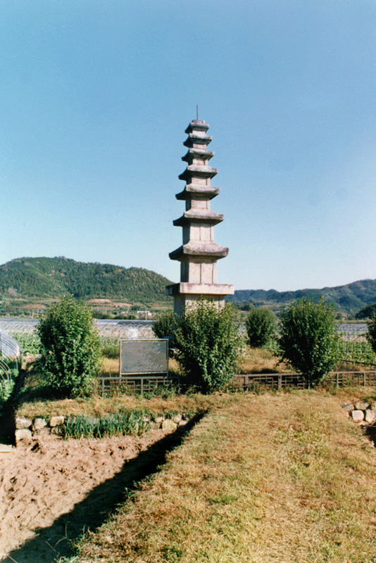 동방사지칠층석탑