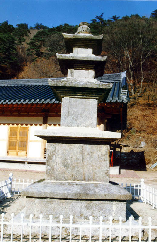 초암사삼층석탑