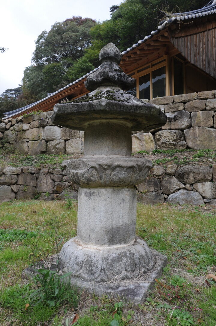 초암사서부도