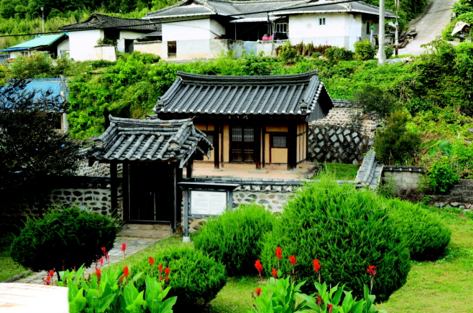 윤별동묘