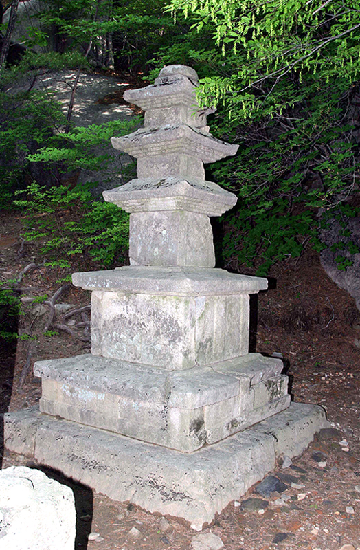 은해사중암암삼층석탑측면