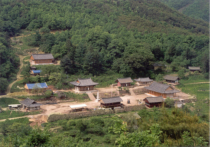 예천 용문사 자운루 전경