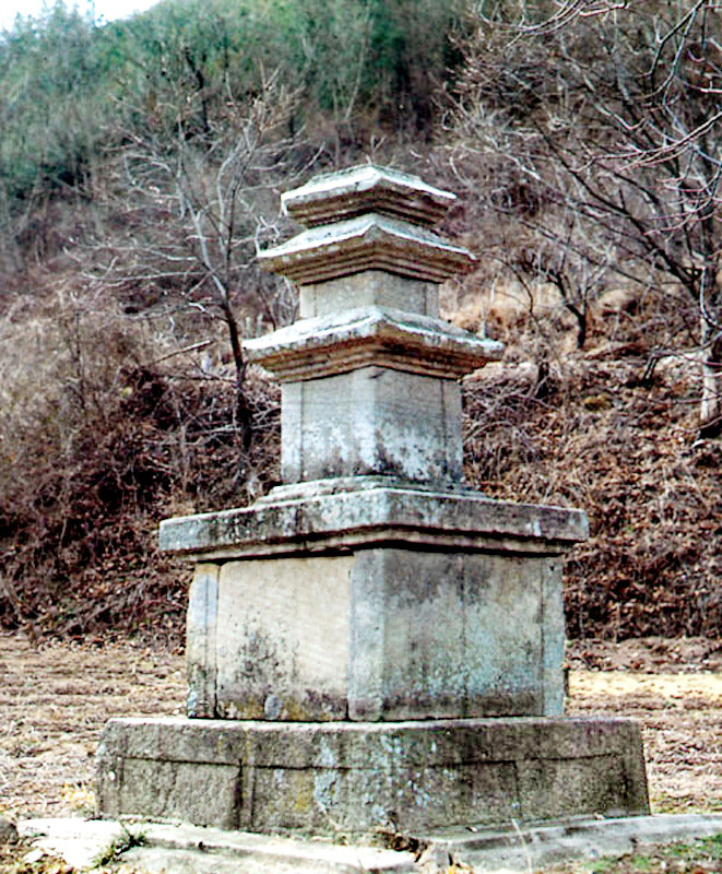성황리삼층석탑