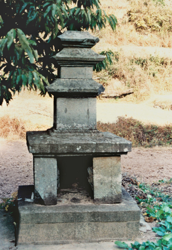 성황리삼층석탑