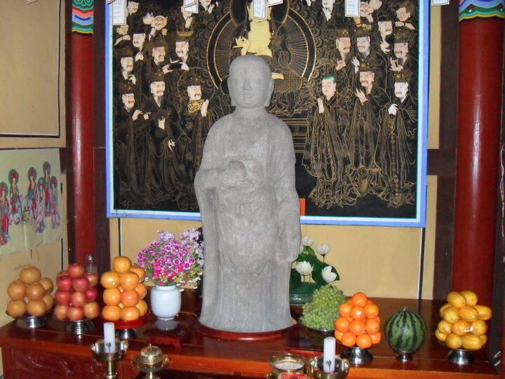 교사리삼존석불(지장보살)