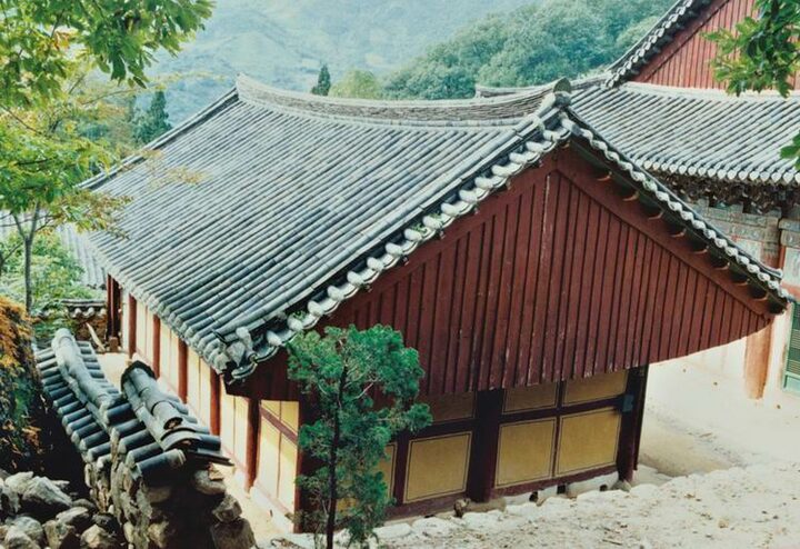 쌍계사명부전(측면)