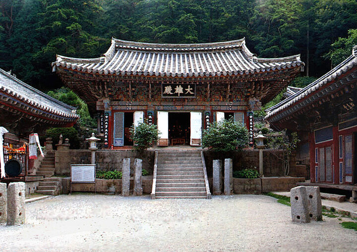 옥천사대웅전