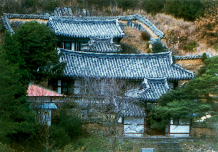 운암영당(전경)