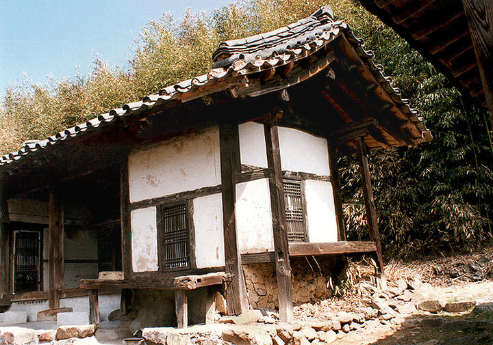 윤경남선생생가