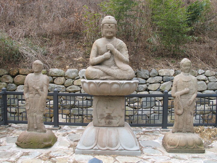 합천죽고리삼존석불