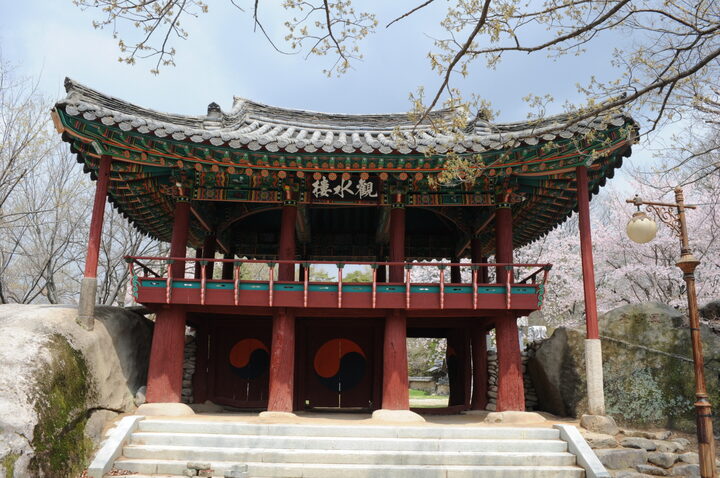 거창구연서원관수루(촬영:문화재청)