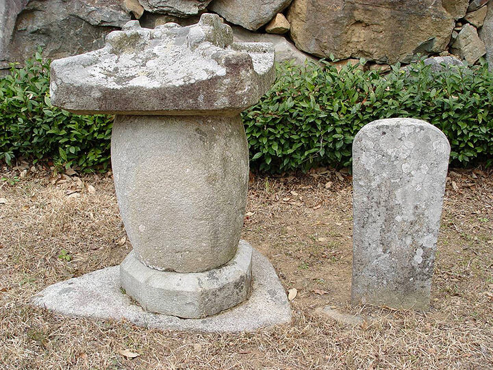 용문사부도