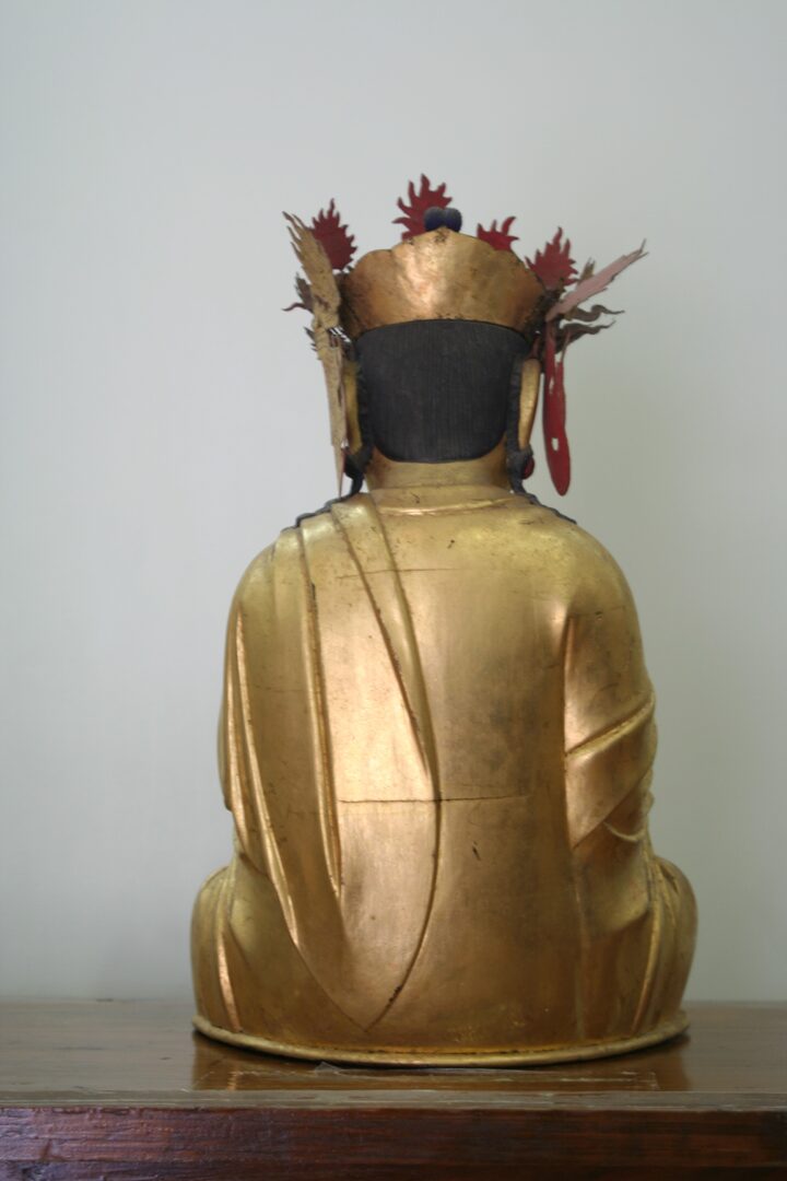 표충사 목조관음보살좌상 배면