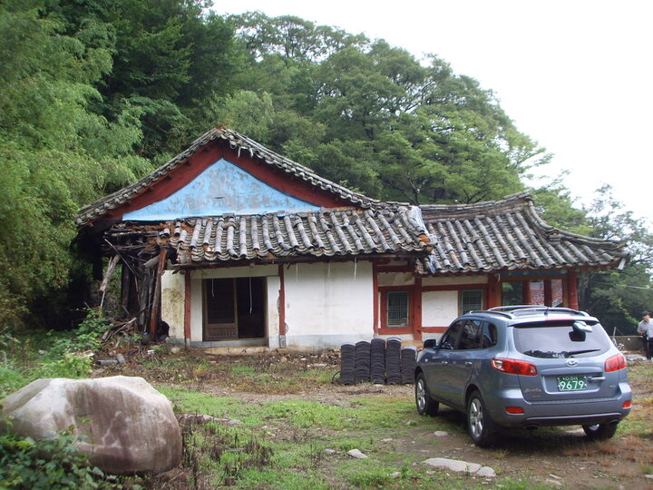 가섭암 측면