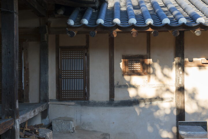안채 오른쪽