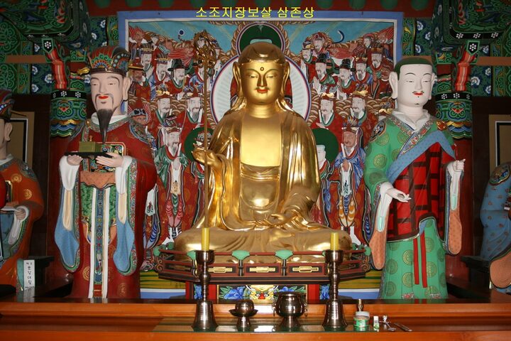 김제 귀신사 명부전 소조지장보살좌상과 시왕상 일괄