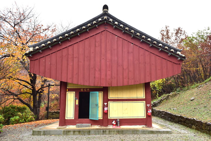 삼척영은사팔상전_풍판 (촬영년도 : 2015년)