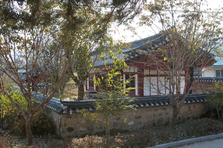 육의당_측면 (촬영년도 : 2015년)