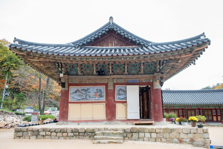 포항 오어사 대웅전_좌측면 (촬영년도 : 2015년)