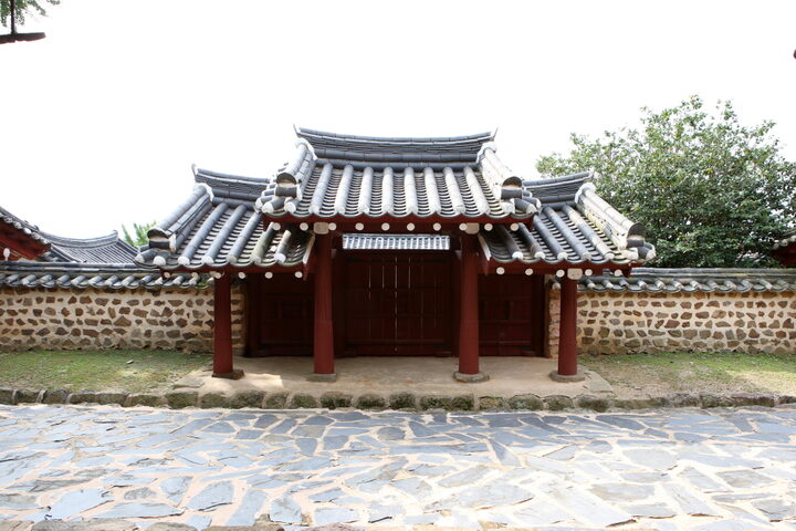 강진향교_후경 (촬영년도 : 2015년)