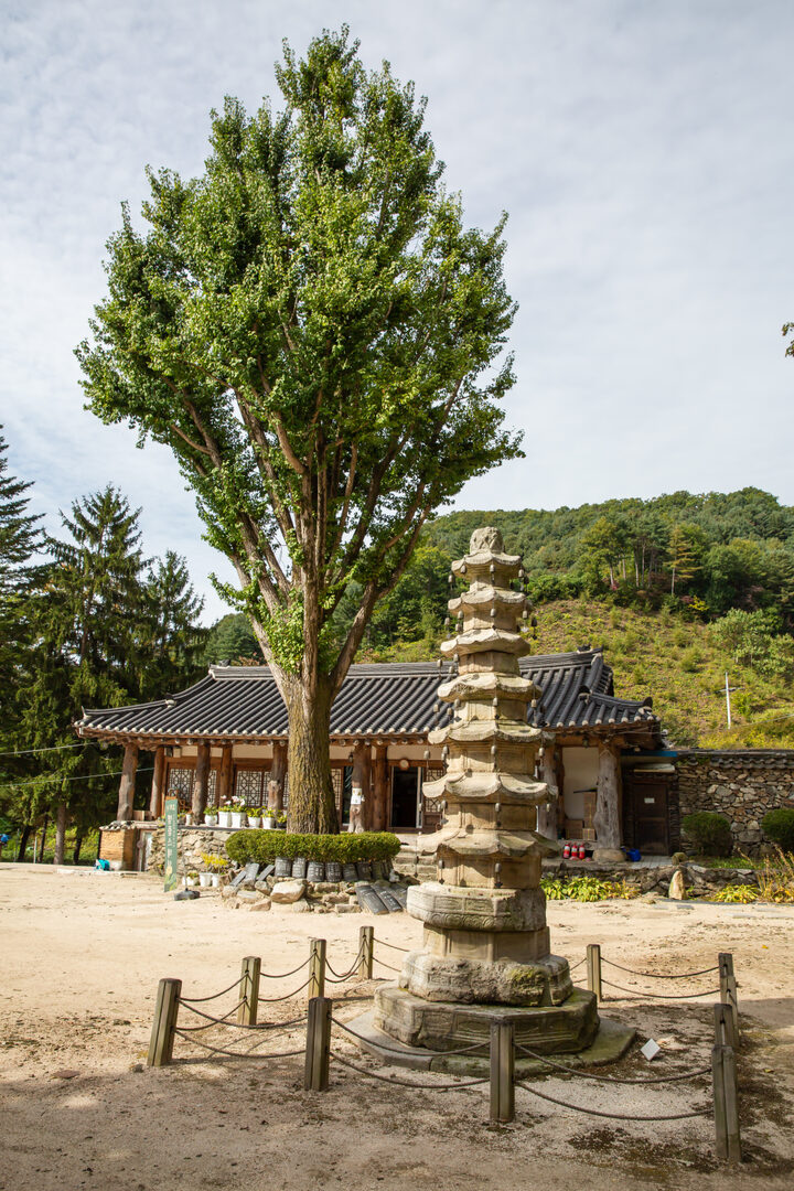 남양주 묘적사 팔각다층석탑