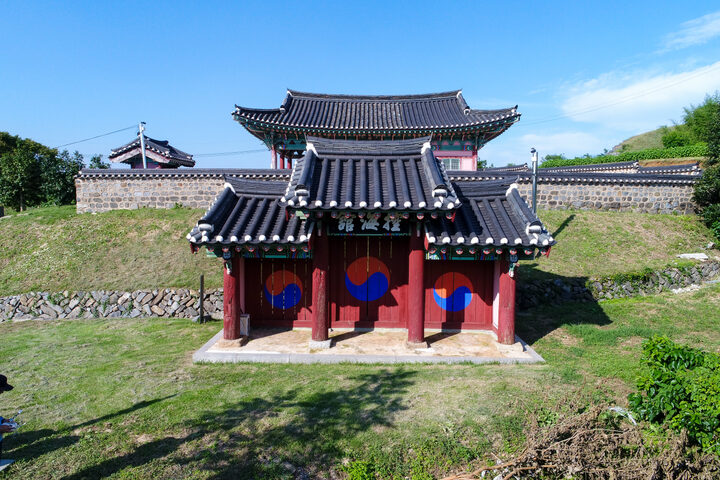 충청수영 내삼문